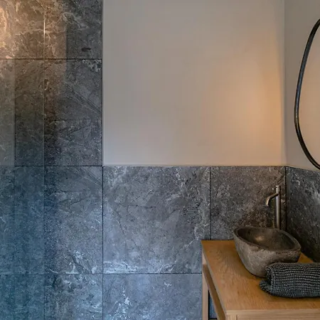 Apartment Standing - Au Bord De L'eau *